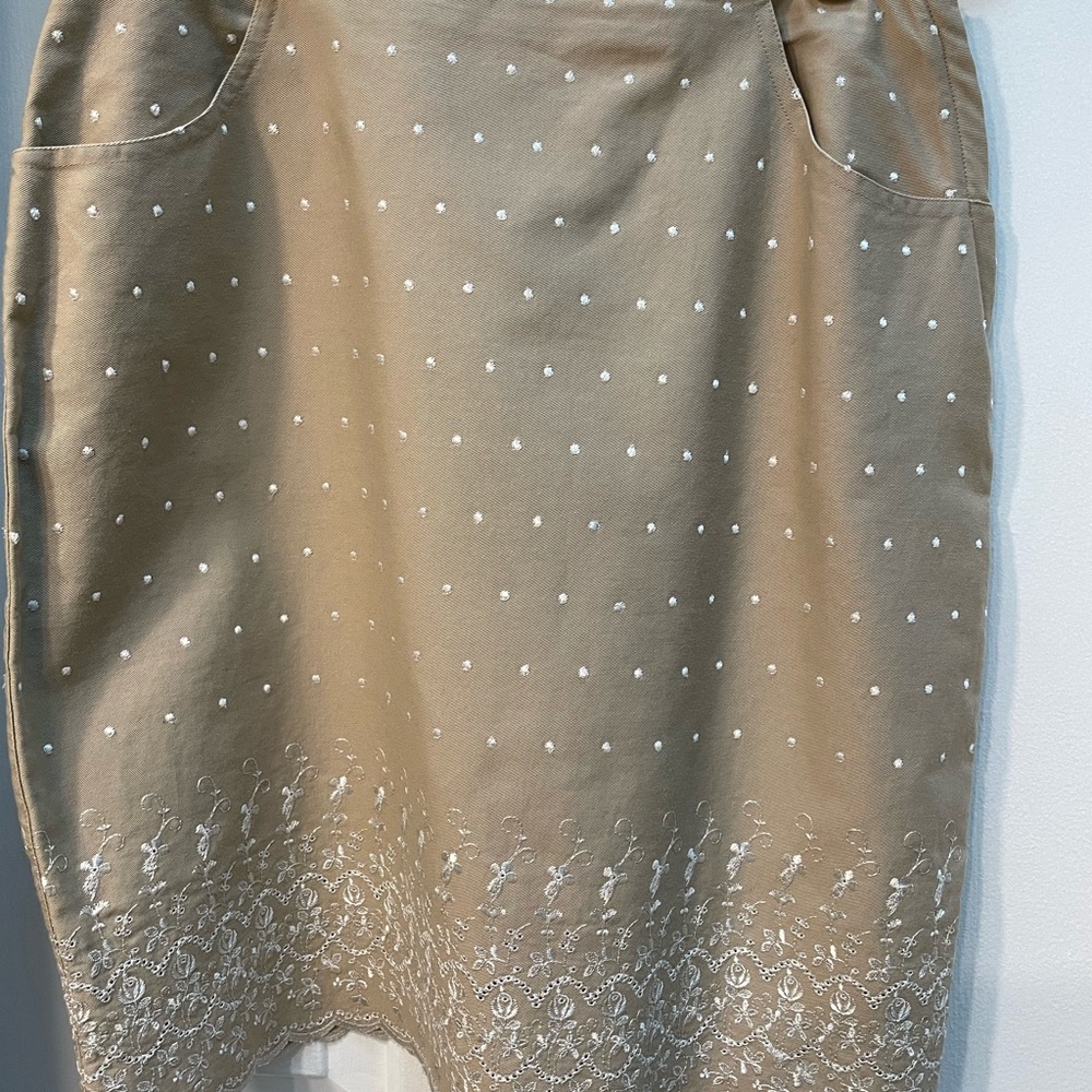 Liz Claiborne Tan Pencil Skirt with White Dots